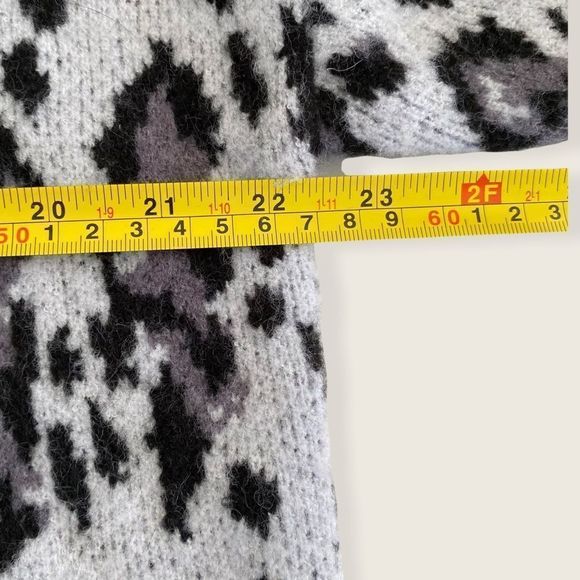 NWT Workshop Republic Clothing Leopard Print Sweater Black/Grey size M - Picture 6 of 7